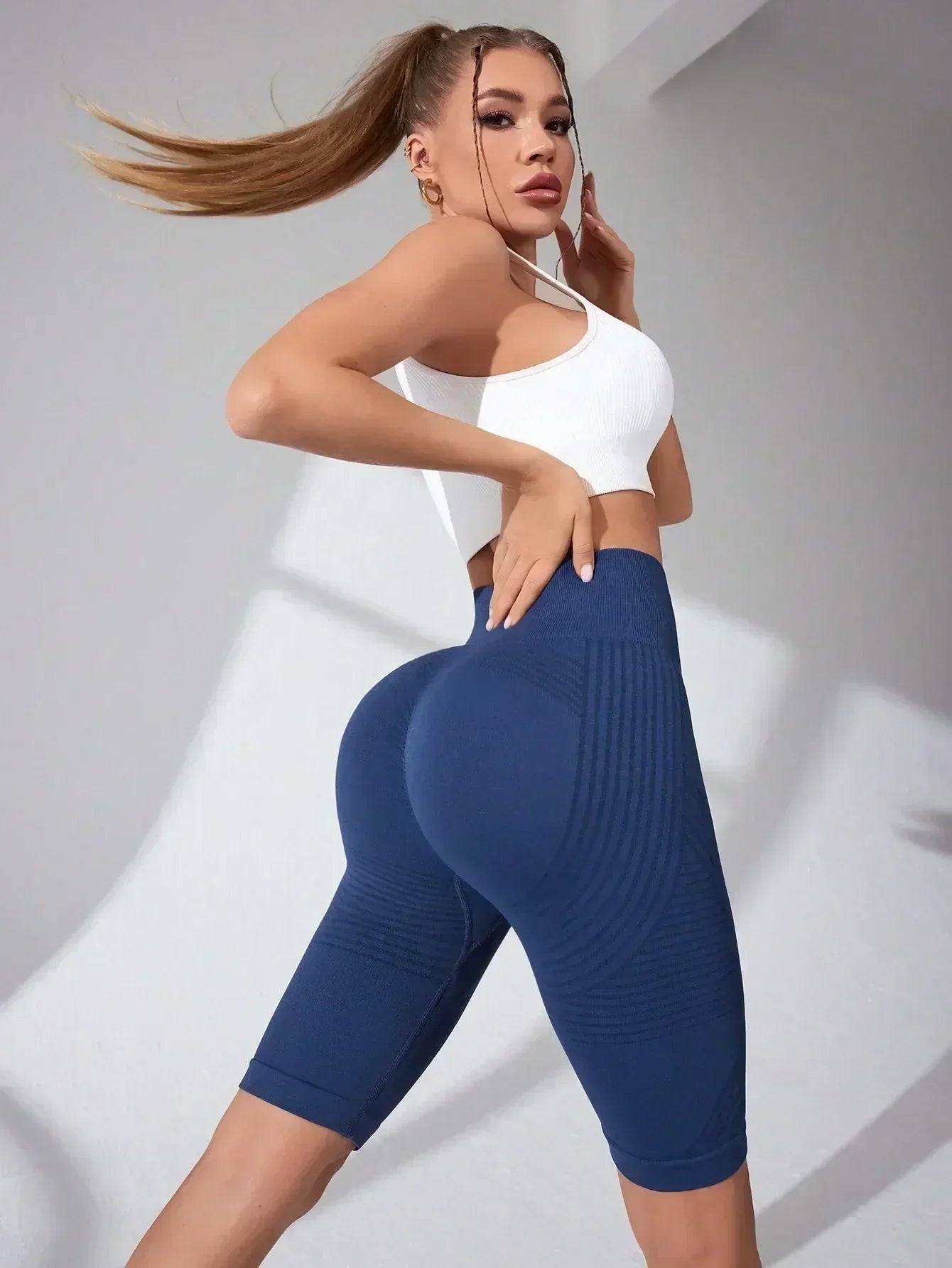 Women's High-Waisted Seamless Yoga Shorts